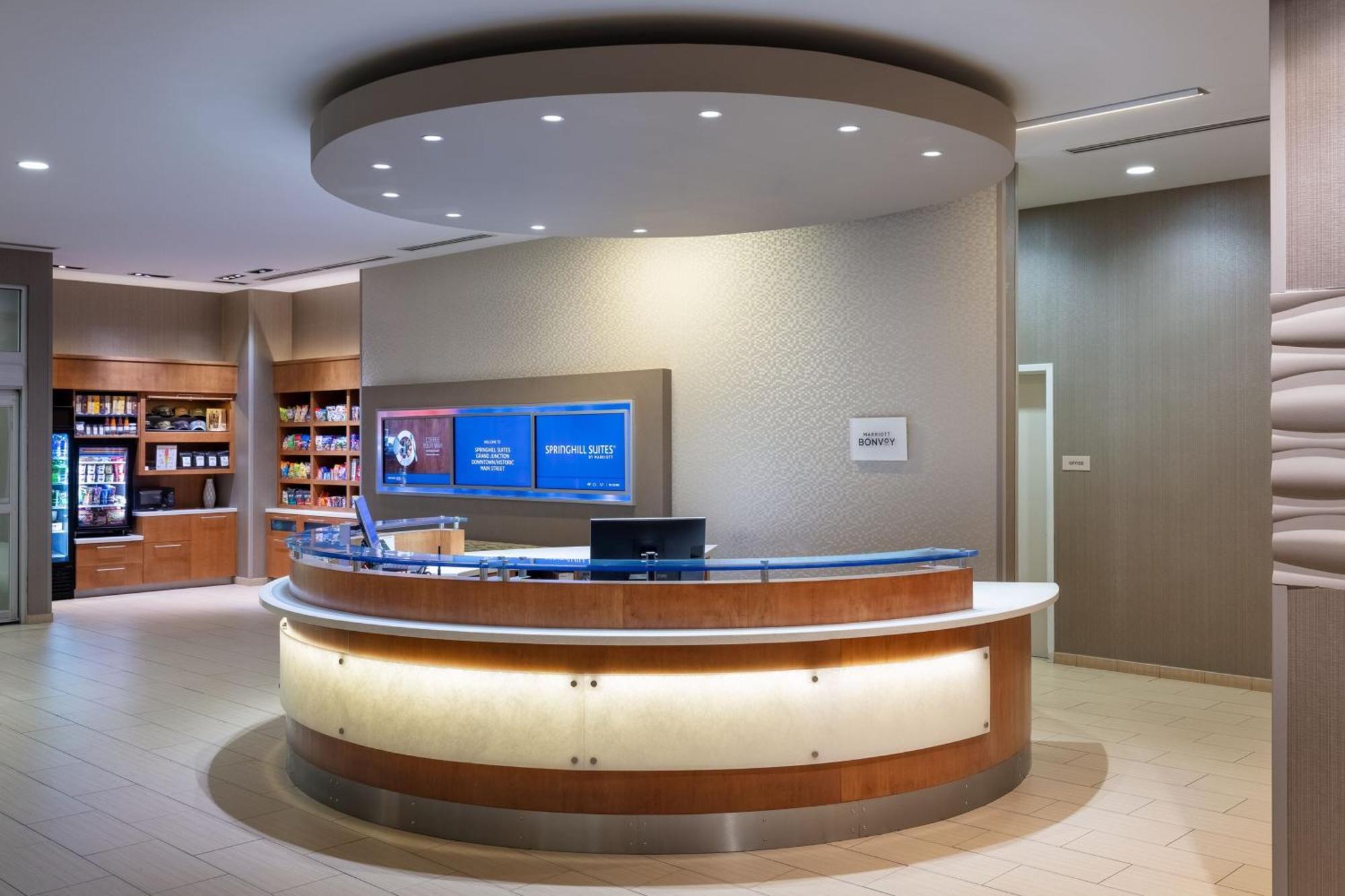 Springhill Suites By Marriott Grand Junction Downtown/Historic Main Street Bagian luar foto